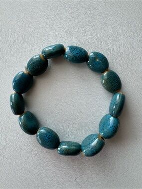 Handcrafted Turquoise Bead Stretch Bracelet